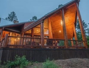 Photo of a Luxurious Blue Beaver Cabin, Just Minutes from 4 Classic Oklahoma Wineries.