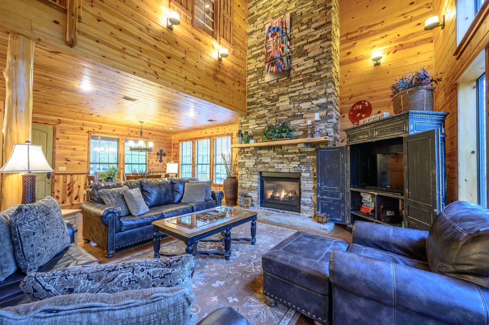 Broken Bow Cabins Pet Friendly (2) The interior of Creekside Lodge, a pet friendly cabin rental in Broken Bow