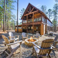 Cabin near the golf courses surrounding Broken Bow OK