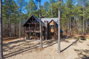 After enjoying the activities Beavers Bend State Park has to offer, come home to a secluded cabin rental in Broken Bow, OK